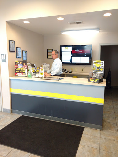 Auto Repair Shop «Tuffy Tire & Auto Service Center», reviews and photos, 308 Robert Smalls Pkwy, Beaufort, SC 29906, USA