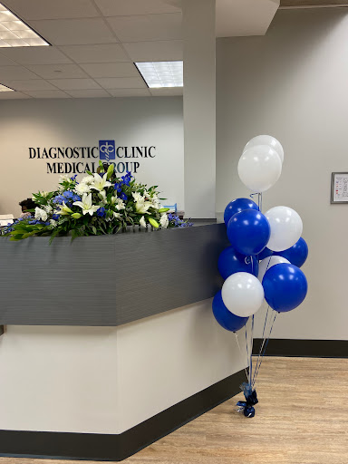 Florist «BloomTown Florist», reviews and photos, 218 W Bay Dr, Largo, FL 33770, USA