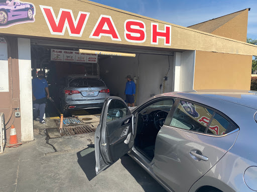 Escondido Valley Car Wash en Escondido