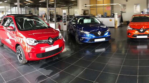 Photo 5 - L.R AUTOMOBILES