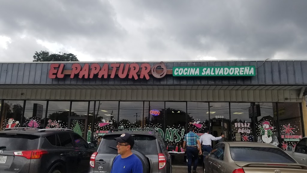 El Papaturro Restaurant 77055