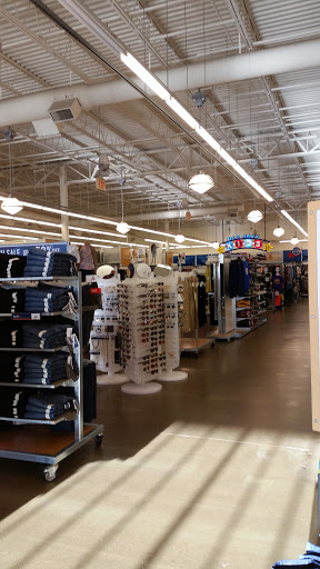 Clothing Store «Old Navy», reviews and photos, 6711 Frontier Dr, Springfield, VA 22150, USA
