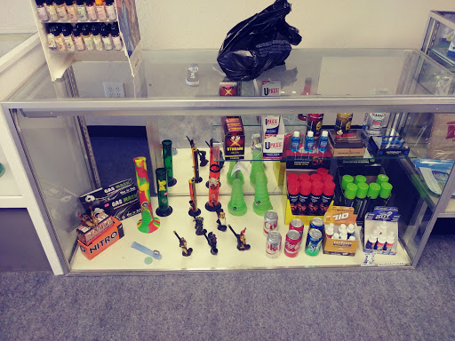 Tobacco Shop «Inferno Smoke Shop», reviews and photos, 2110 Mariner Blvd, Spring Hill, FL 34609, USA