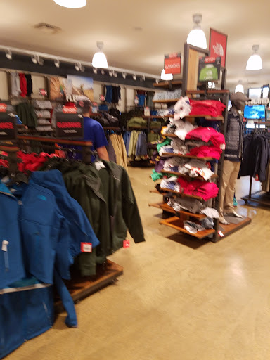 Clothing Store «The North Face Outlet», reviews and photos, 1201 Lighthouse Pl, Michigan City, IN 46360, USA