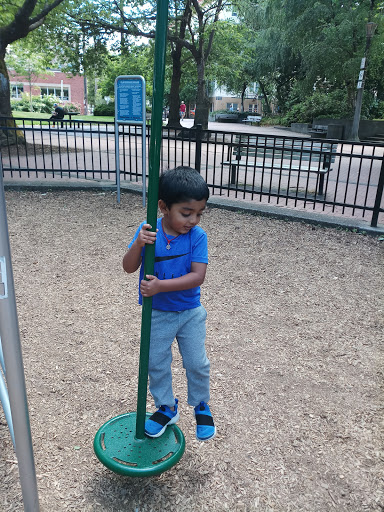 Park «Couch City Park», reviews and photos, 1961 NW Glisan St, Portland, OR 97209, USA