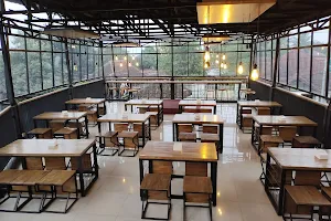 Anggun Coffee dan Resto image