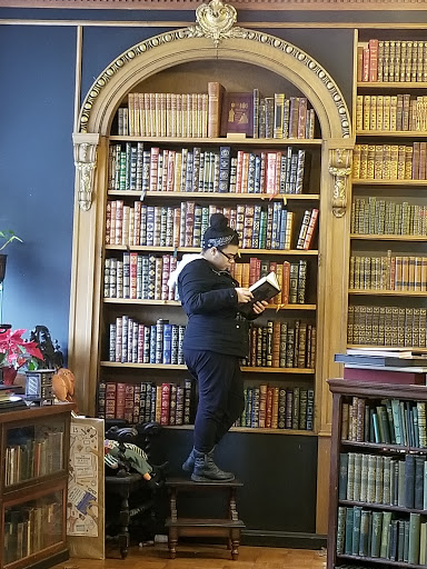 Used Book Store «Loganberry Books», reviews and photos, 13015 Larchmere Blvd, Cleveland, OH 44120, USA