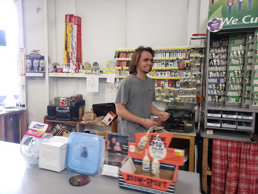 Hardware Store «Farmers & Bldrs Ace Hdw», reviews and photos, 1060 E King Ave, Kingsland, GA 31548, USA