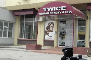 Salon Twice image