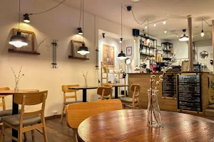 Cuproom café image
