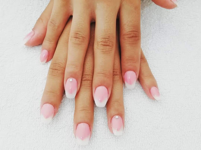 Essence Beauty Studio - Cabeleireiro e Estética Horário de abertura