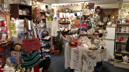 TeaPots n Treasures, 11500 E Washington St, Indianapolis, IN 46229, USA, 