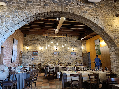 Restaurant Bar Camelot - Ronda Països Catalans, 5, 17257 Torroella de Montgrí, Girona, Spain