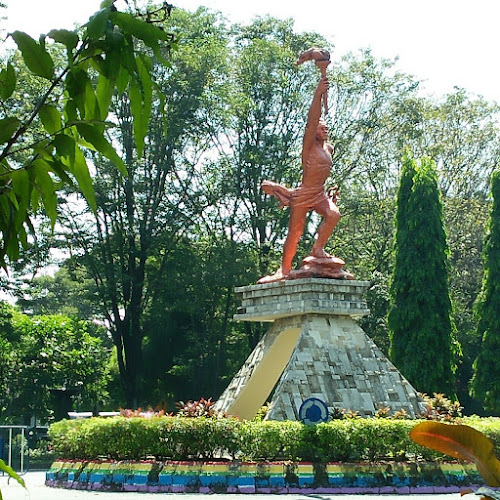 Tugu Manahan