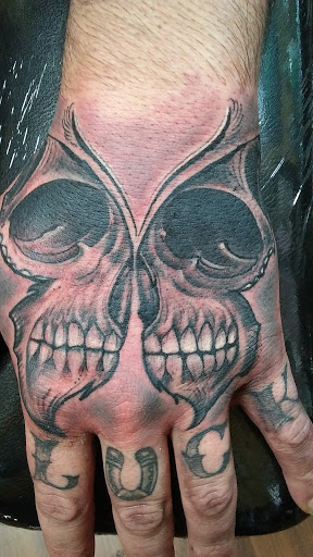 Tattoo Shop «Pussykat Tattoo», reviews and photos, 4972 S Maryland Pkwy # 12, Las Vegas, NV 89119, USA