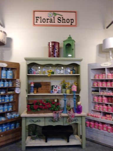 Candle Store «Warm Glow Candle Store», reviews and photos, 2131 N Centerville Rd, Centerville, IN 47330, USA
