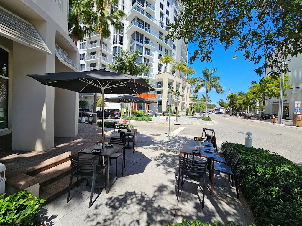 Sapido Italian Restaurant, Pizza , Wine , Market and Café 33301