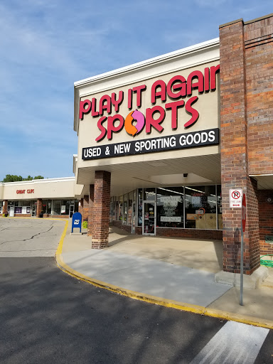 Sporting Goods Store «Play It Again Sports - Schaumburg , IL», reviews and photos, 1127 S Roselle Rd, Schaumburg, IL 60193, USA