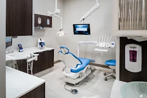 Pearland Signature Dentistry image