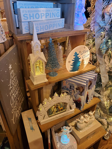 American Restaurant «Cracker Barrel Old Country Store», reviews and photos, 1134 Woodruff Rd, Greenville, SC 29607, USA