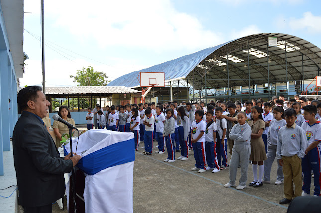 Colegio de Bachillerato Ecuador Amazónico - Escuela