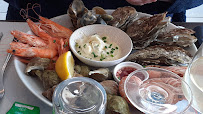 Plats et boissons du Restaurant La Marine Chez Christy - Cuisine traditionnelle avec des notes de cuisine créole à Port-des-Barques - n°1
