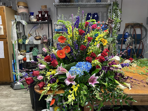 Gift Shop «Avenue Flower Shop», reviews and photos, 10632 S Cicero Ave, Oak Lawn, IL 60453, USA