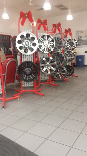 Tire Shop «Discount Tire Store - San Antonio, TX», reviews and photos, 1755 SW Loop 410, San Antonio, TX 78227, USA