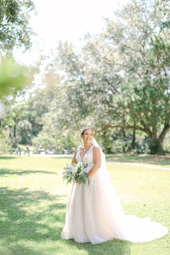 Bridal Shop «BHLDN», reviews and photos, 8 E Walton St, Chicago, IL 60611, USA