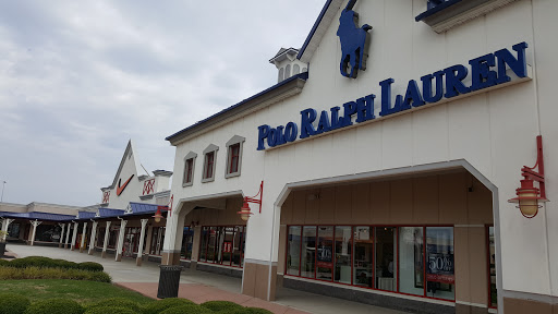 Outlet Mall «Tanger Outlet Jeffersonville», reviews and photos, 8000 Factory Shops Blvd, Jeffersonville, OH 43128, USA