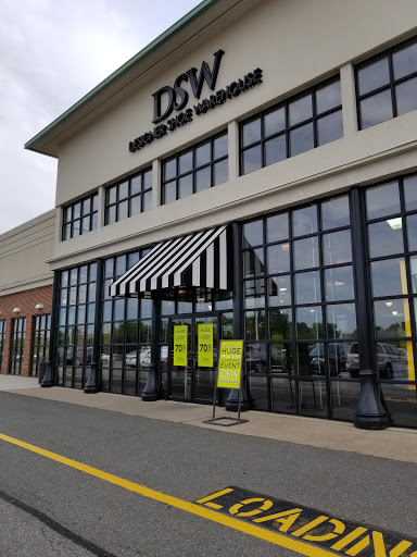 Shoe Store «DSW Designer Shoe Warehouse», reviews and photos, 5518 Leesburg Pike, Falls Church, VA 22041, USA