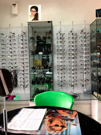 Phoenix Eye Clinic Ltd, 104 Ogunlana Dr, Surulere, Lagos, Nigeria, Medical Center, state Lagos