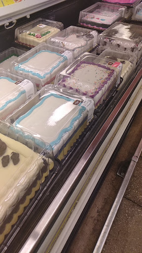 Grocery Store «Food 4 Less», reviews and photos, 4620 S Damen Ave, Chicago, IL 60609, USA