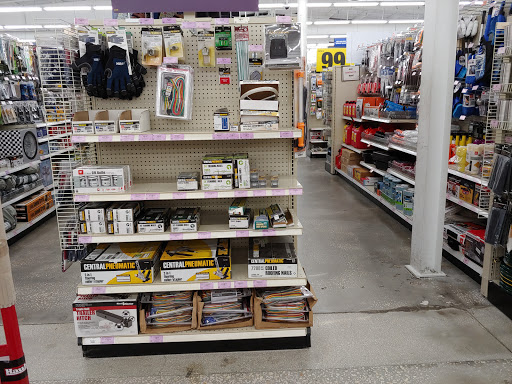 Hardware Store «Harbor Freight Tools», reviews and photos, 30990 US Hwy 19 N, Palm Harbor, FL 34684, USA