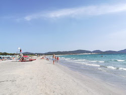 Zdjęcie Plaża Porto Pino i jego piękne krajobrazy