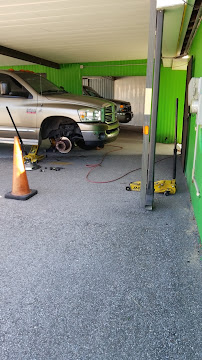 Hahn's Tire Outlet - Photo 7 - Car repair in Seffner, FL, Brandon