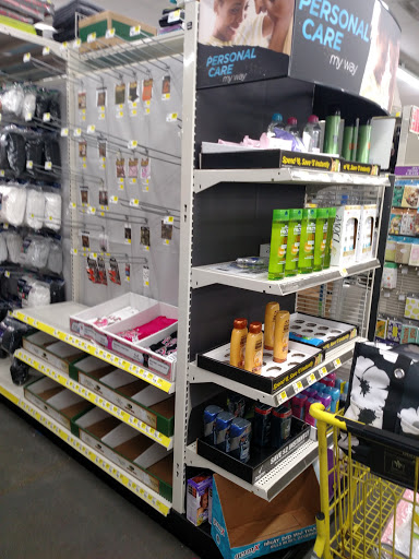 Discount Store «Dollar General», reviews and photos, 1715 Charlestown Pike, Jeffersonville, IN 47130, USA