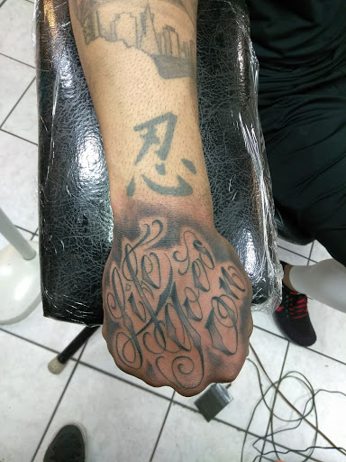 Tattoo Shop «Unlimited Tattoo», reviews and photos, 359 S Irwindale Ave, Azusa, CA 91702, USA