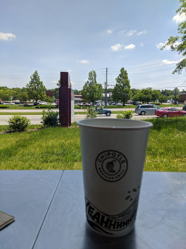 Mexican Restaurant «Chipotle Mexican Grill», reviews and photos, 420 S Hurstbourne Pkwy, Louisville, KY 40299, USA
