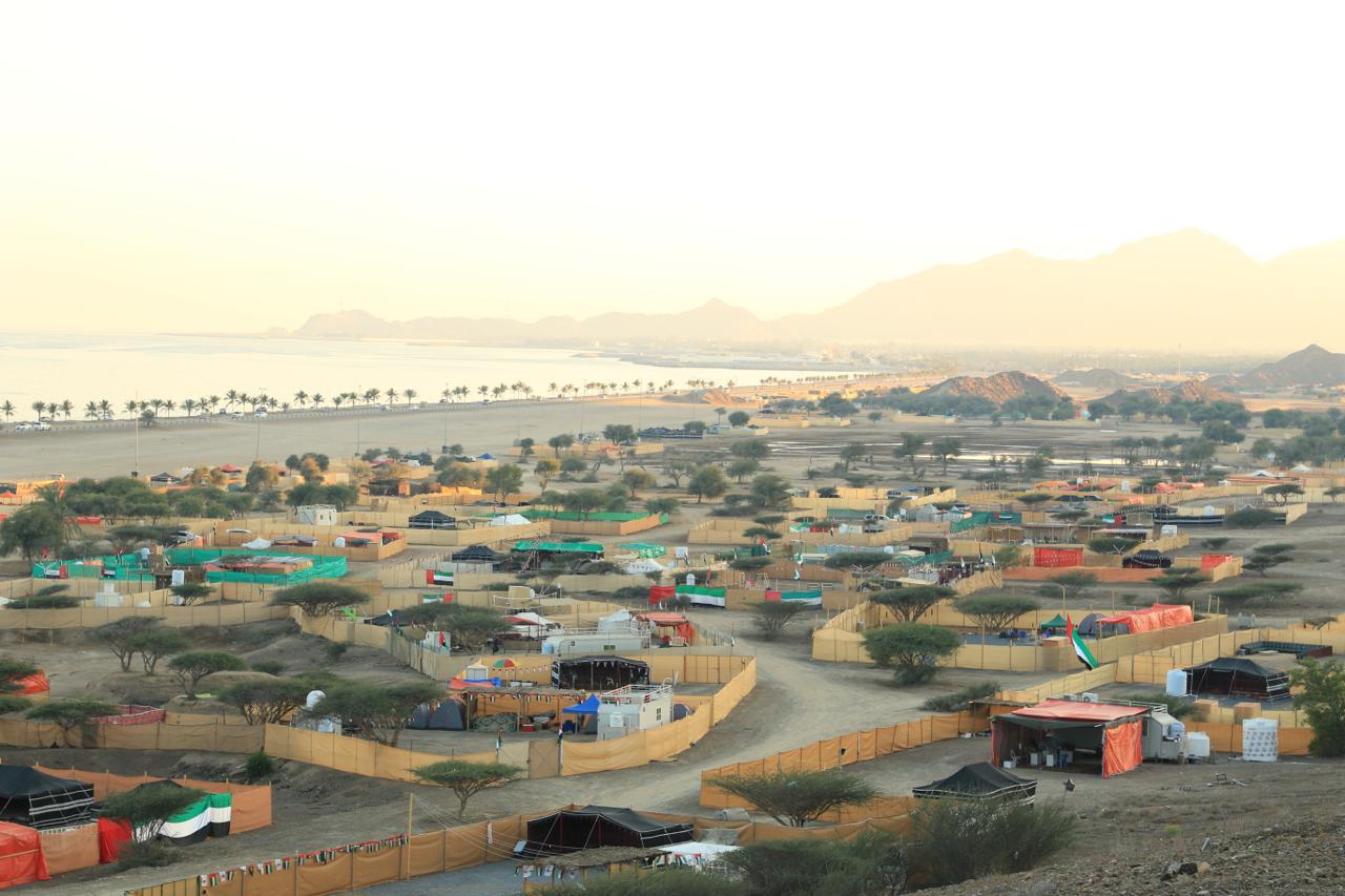 Foto de Faqiat beach área de comodidades