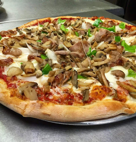 #1 best pizza place in Virginia Beach - La Pizzeria