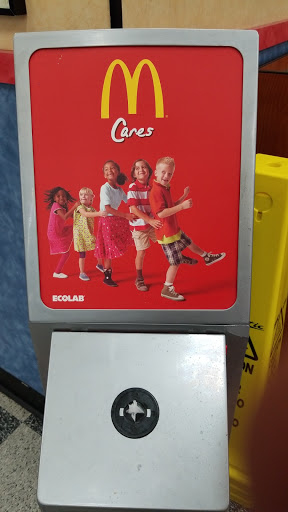 Discount Store «Walmart», reviews and photos, 1168 W Branch St, Arroyo Grande, CA 93420, USA