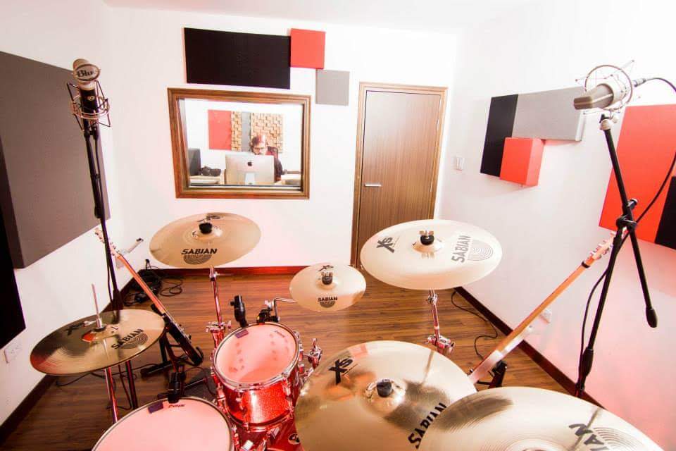 Decibeles Recording Studio