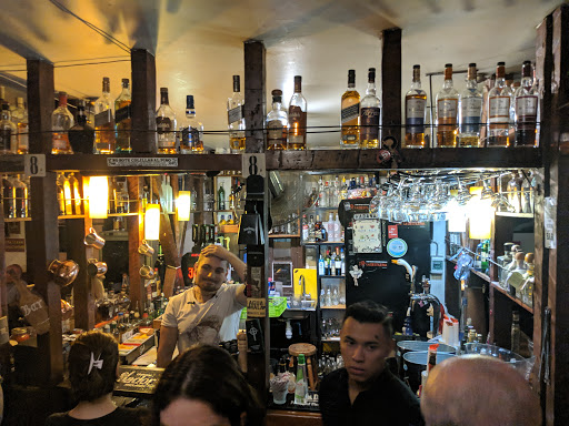 La Destilería Bar