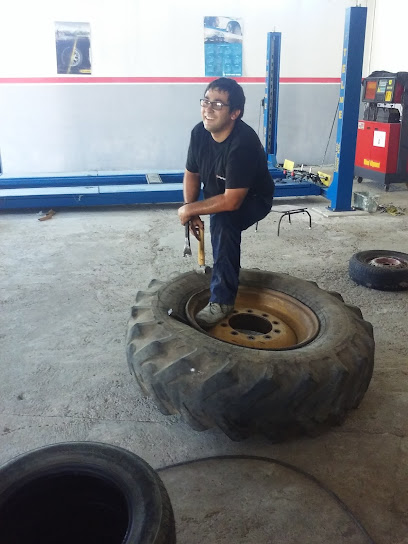 Neumáticos La Cruz