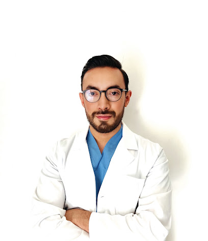 Dr. Jonathan Solis Castillo, Odontólogo pediatra