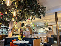 Atmosphère du Restaurant ENZAFAMIGLIA - LOUVRE à Paris - n°2