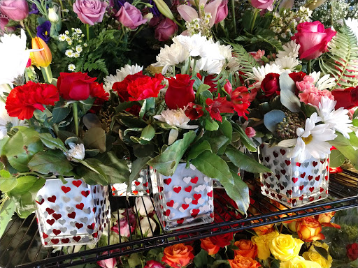 Florist «Libertyville Florist», reviews and photos, 103 W Rockland Rd, Libertyville, IL 60048, USA