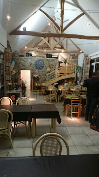 Atmosphère du Restaurant créole Le Soleil Réunionnais à Val-du-Layon - n°4