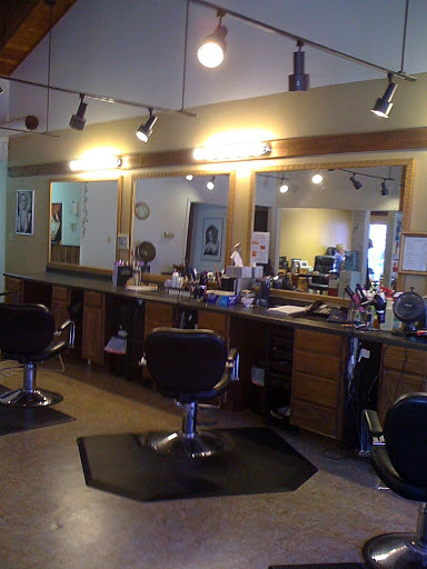 Beauty Salon «Xtremz Hair Salon - Haircuts - Hair Coloring - Waxing», reviews and photos, 2634 S Carrier Pkwy #103, Grand Prairie, TX 75052, USA